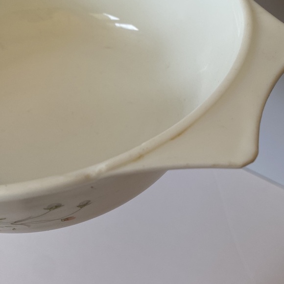 VINTAGE Pyrex floral "Emily Spring Garden" casserole dish - Picture 13 of 13